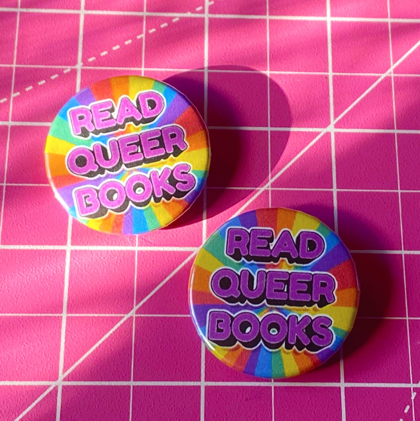 Read Queer Books | Pin-Back Button - Inkwell & Ivy